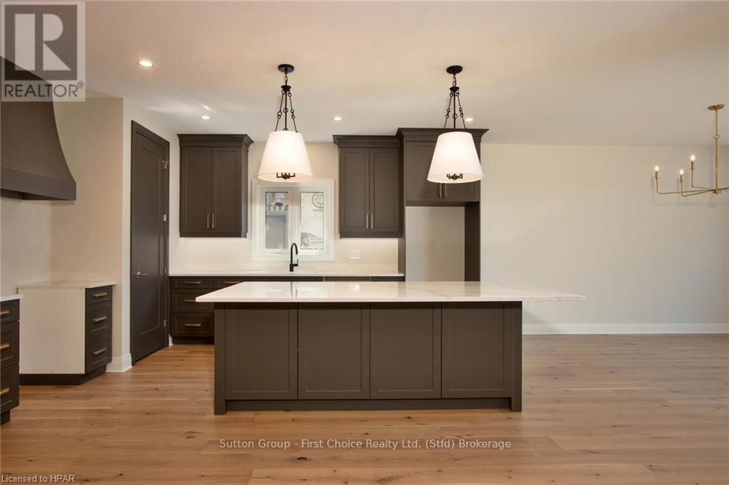 117 Kastner Street, Stratford, Ontario  N5A 0J7 - Photo 8 - X10780469