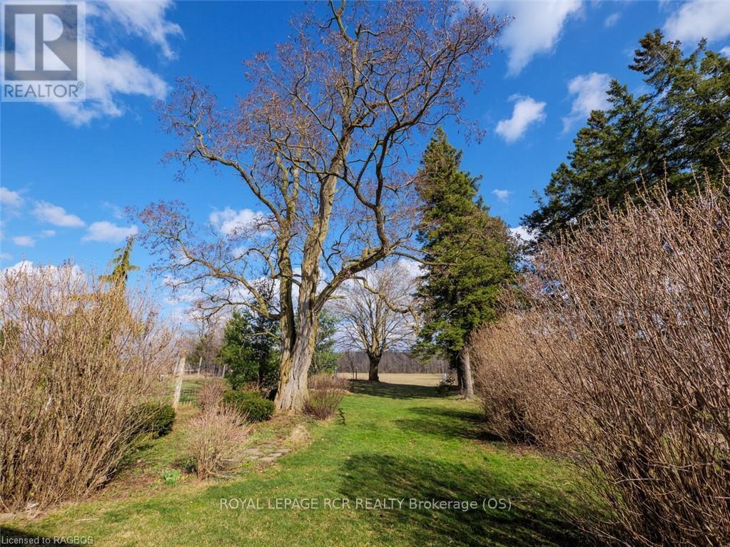 258934 Gordon Sutherland Parkway, Georgian Bluffs, Ontario  N4K 5N4 - Photo 16 - X10847660