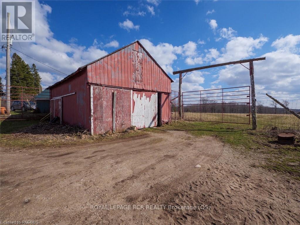 258934 Gordon Sutherland Parkway, Georgian Bluffs, Ontario  N4K 5N4 - Photo 6 - X10847660