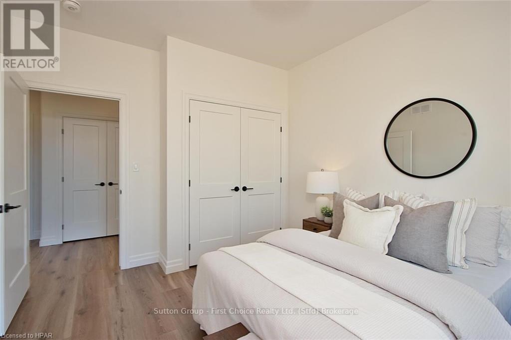 73588 Irene Crescent, Bluewater, Ontario  N0M 2T0 - Photo 15 - X11880229