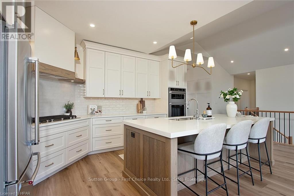 73588 Irene Crescent, Bluewater, Ontario  N0M 2T0 - Photo 16 - X11880229