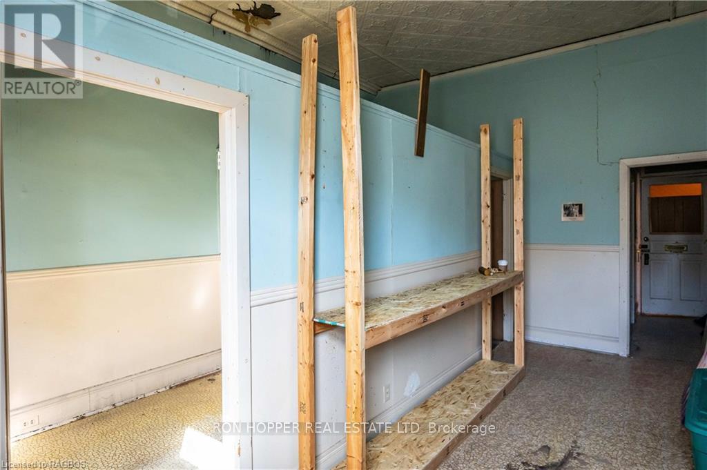 921 2nd Avenue E, Owen Sound, Ontario  N4K 2H5 - Photo 14 - X10846091