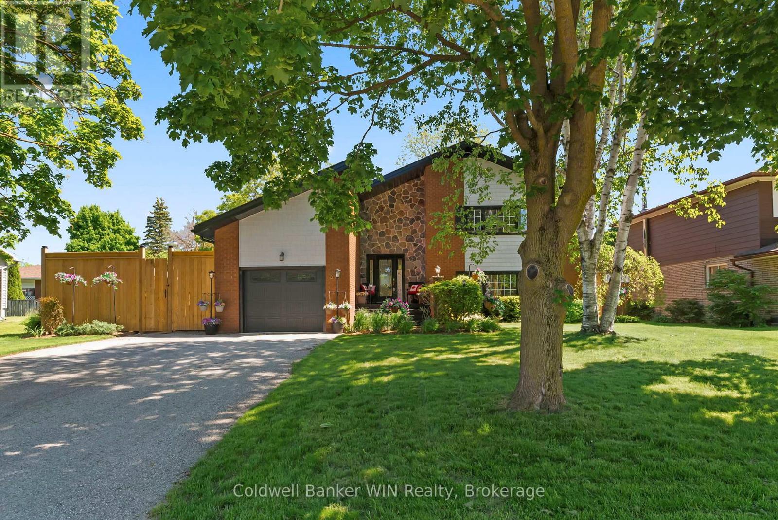 510 Church Crescent, Wellington North, Ontario  N0G 2L2 - Photo 1 - X11886835