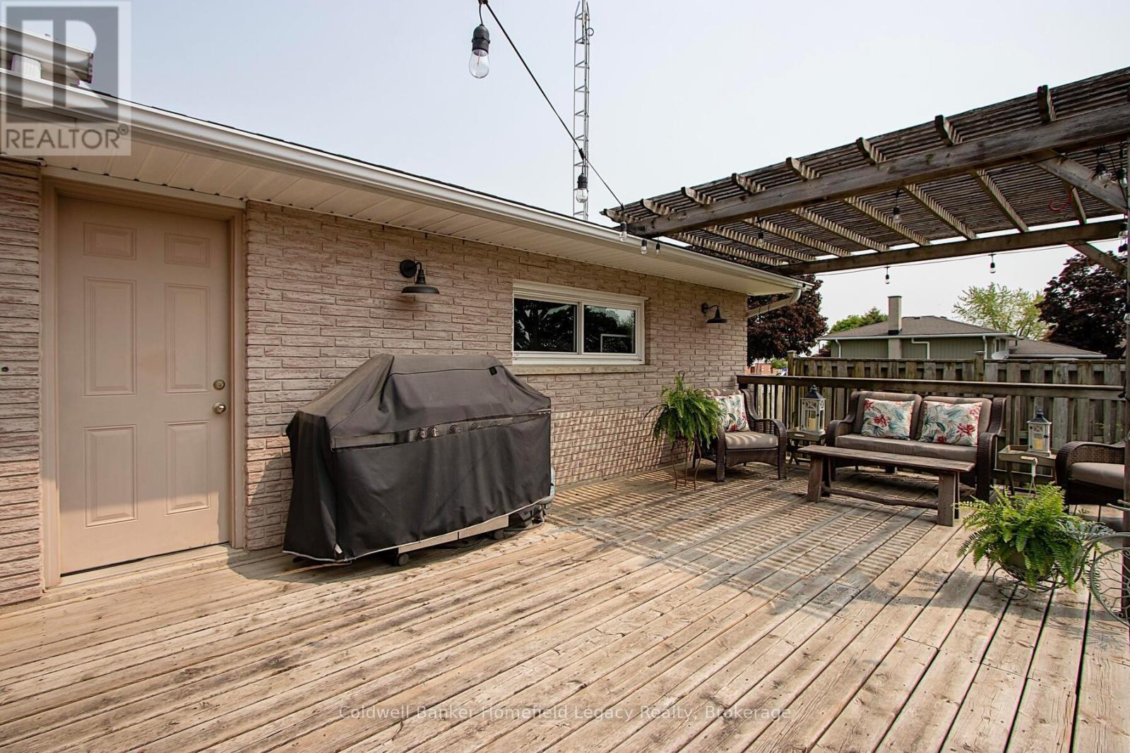 7 King Crescent, East Zorra-Tavistock, Ontario  N0J 1L0 - Photo 27 - X11891954