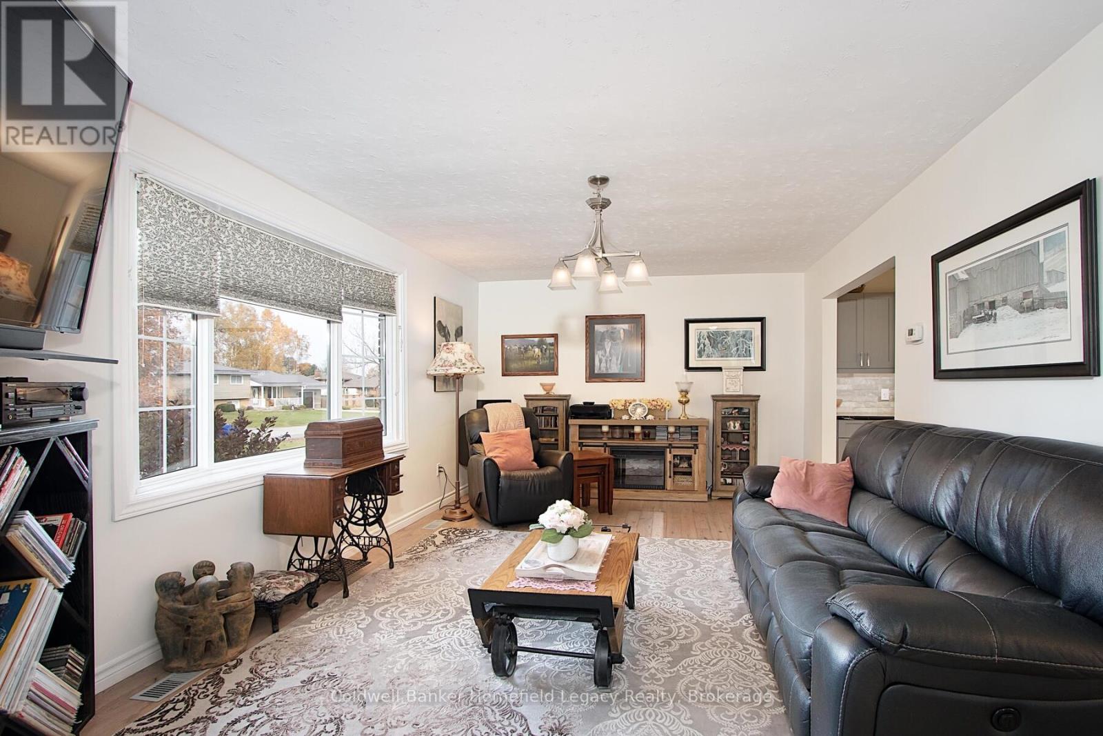 7 King Crescent, East Zorra-Tavistock, Ontario  N0J 1L0 - Photo 8 - X11891954