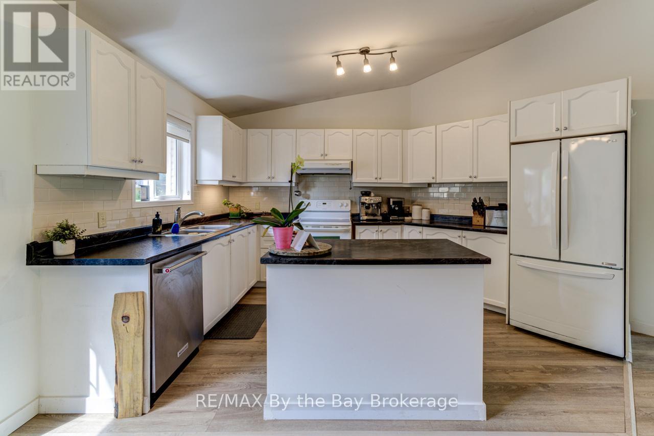 309 Balsam Street, Collingwood, Ontario  L9Y 5B9 - Photo 12 - S11903313