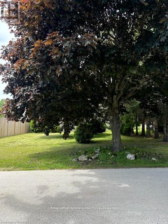 409 Wall Street, Kincardine, Ontario  N2Z 2H1 - Photo 2 - X11904474
