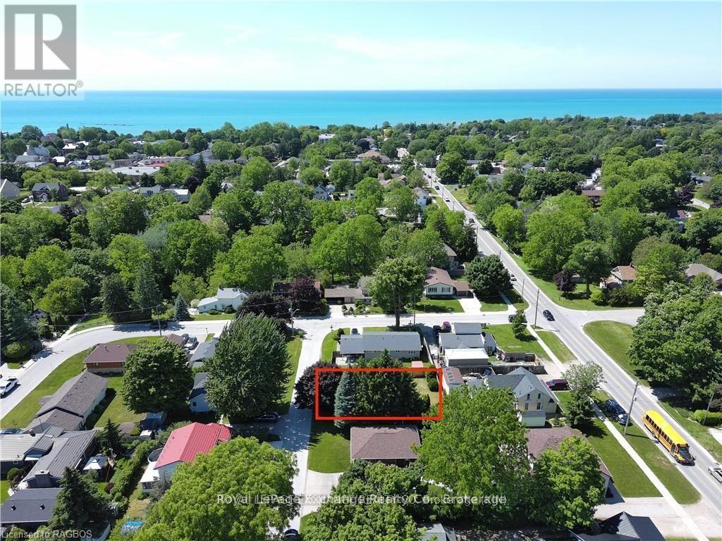 409 Wall Street, Kincardine, Ontario  N2Z 2H1 - Photo 4 - X11904474