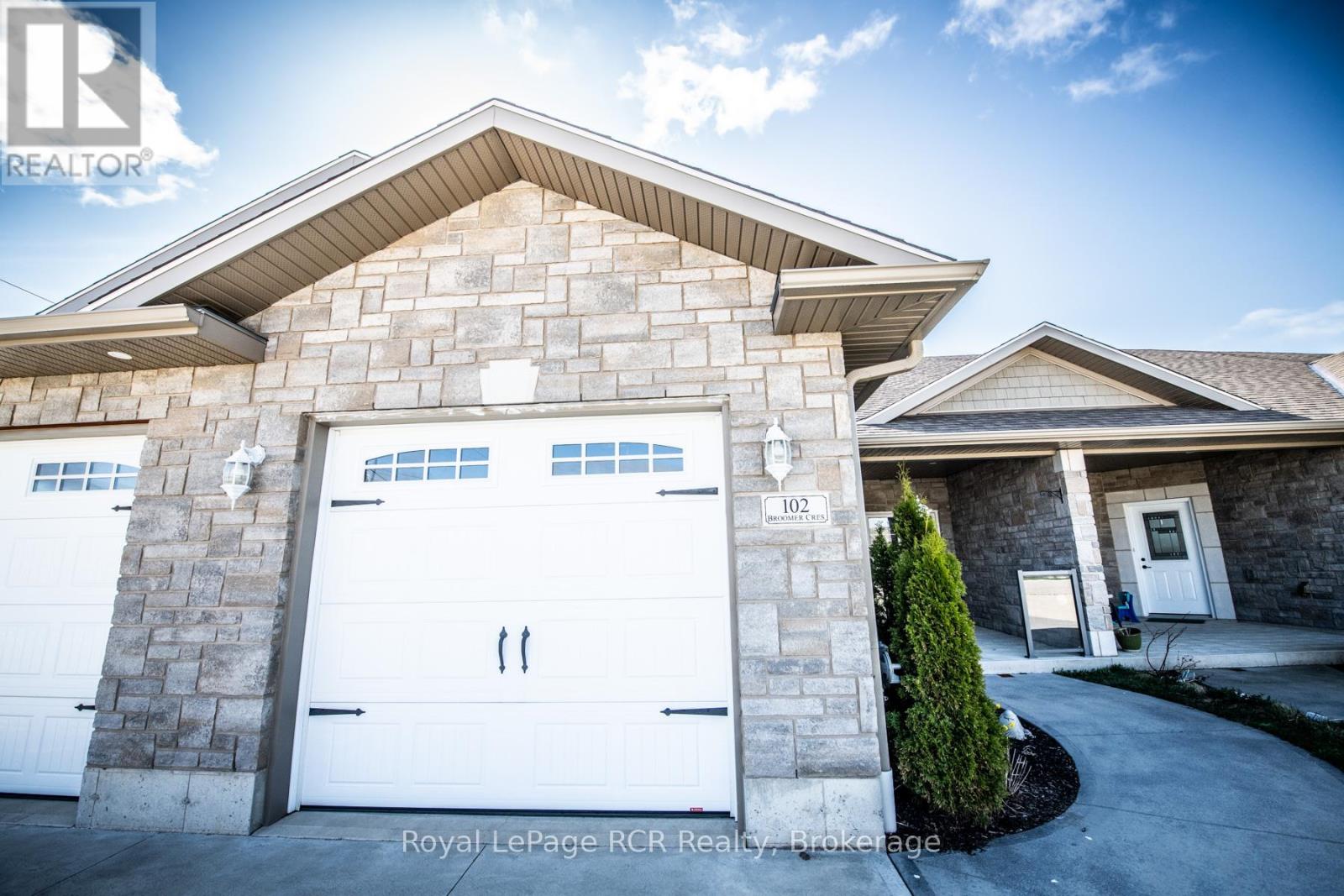 102 Broomer Crescent, Wellington North, Ontario  N0G 2L4 - Photo 12 - X11913097