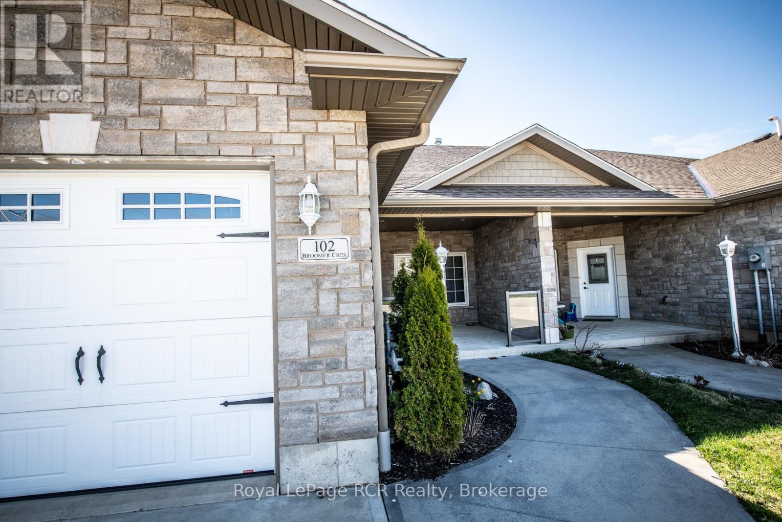 102 Broomer Crescent, Wellington North, Ontario  N0G 2L4 - Photo 13 - X11913097