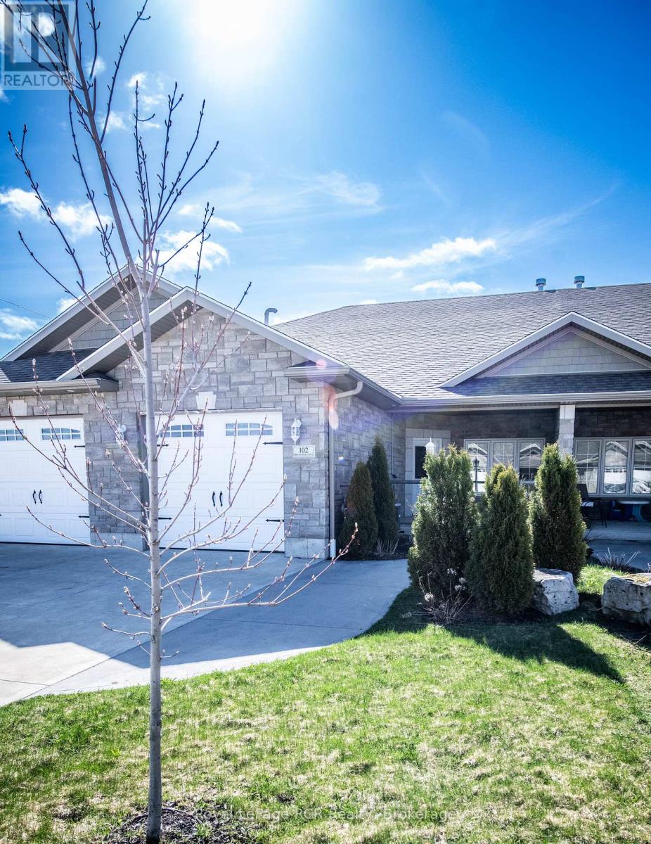 102 Broomer Crescent, Wellington North, Ontario  N0G 2L4 - Photo 8 - X11913097