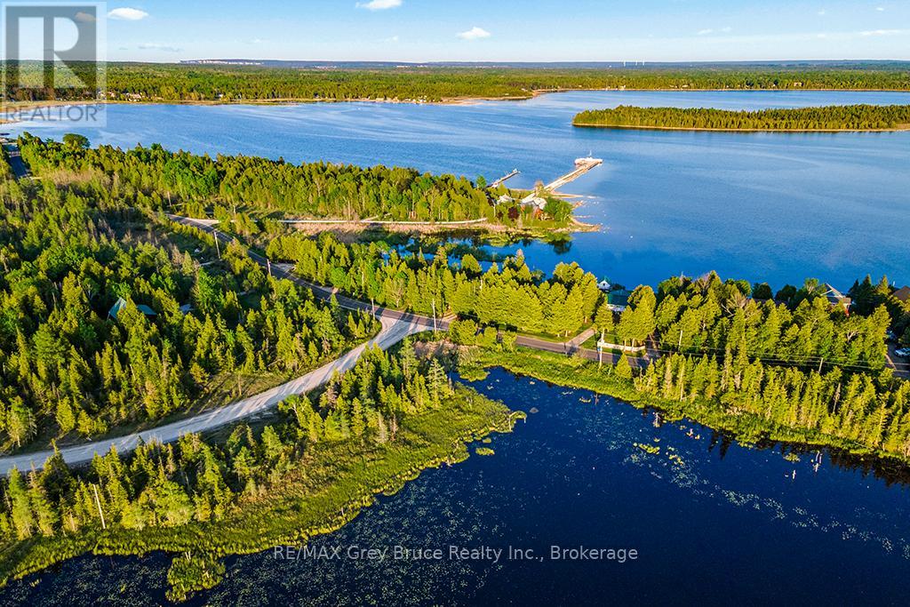 Unit 39 Tamarac Road, Northern Bruce Peninsula, Ontario  N0H 2M0 - Photo 12 - X11913101