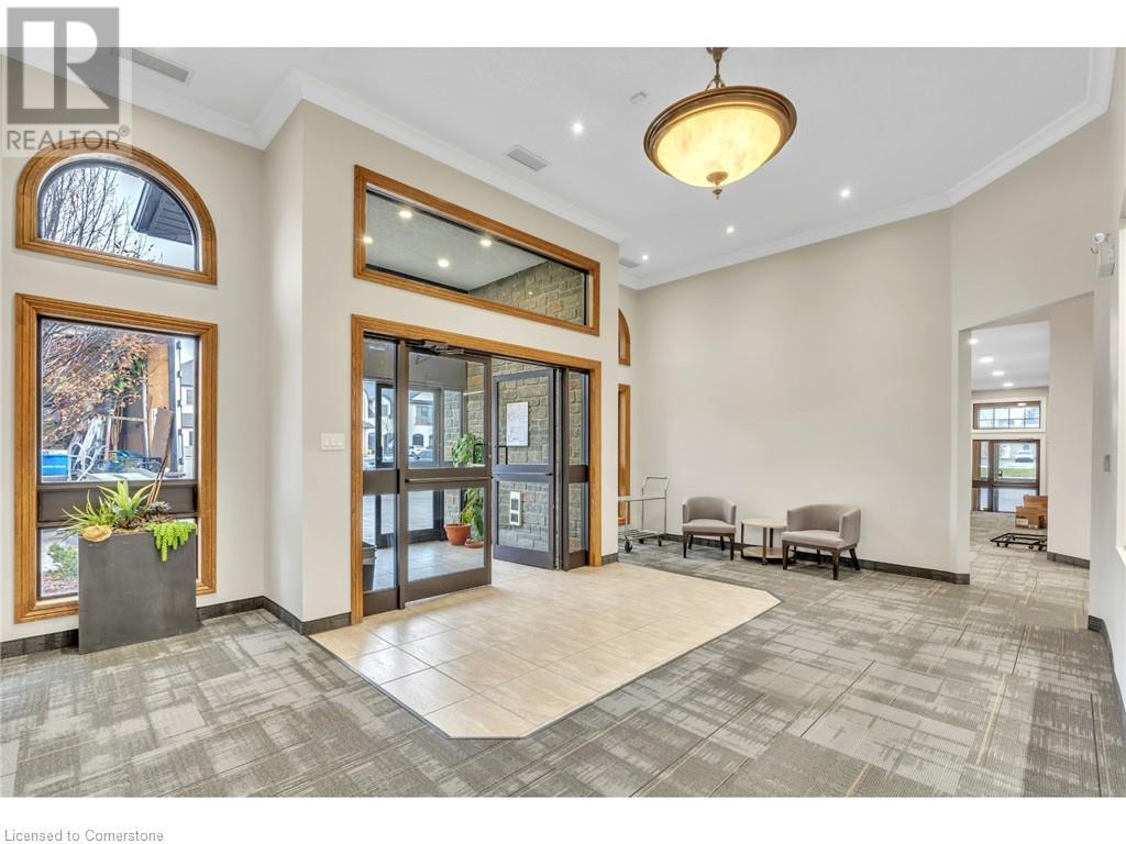 735 Bridge Street W, Waterloo, Ontario  N2V 2H1 - Photo 3 - 40687546