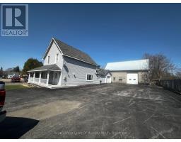 860 MUSKOKA ROAD S, Gravenhurst, Ontario