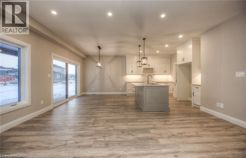 63 Weymouth Street, Elmira, Ontario  N3B 0E4 - Photo 5 - 40688457