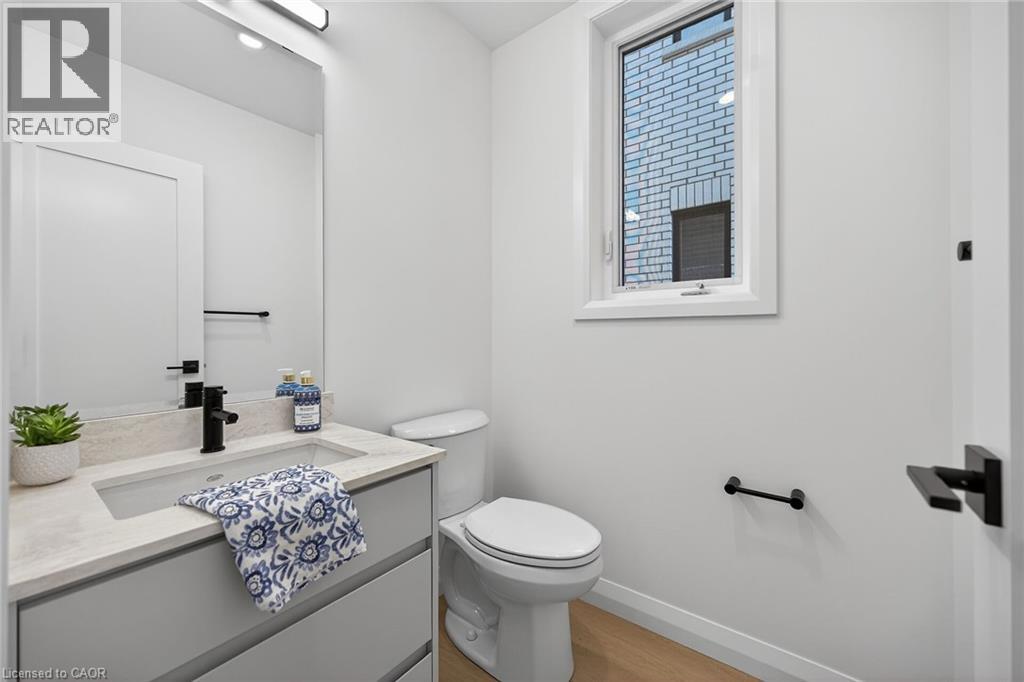 29 Kingfisher Drive, Hamilton, Ontario  L9A 5A4 - Photo 5 - 40690071