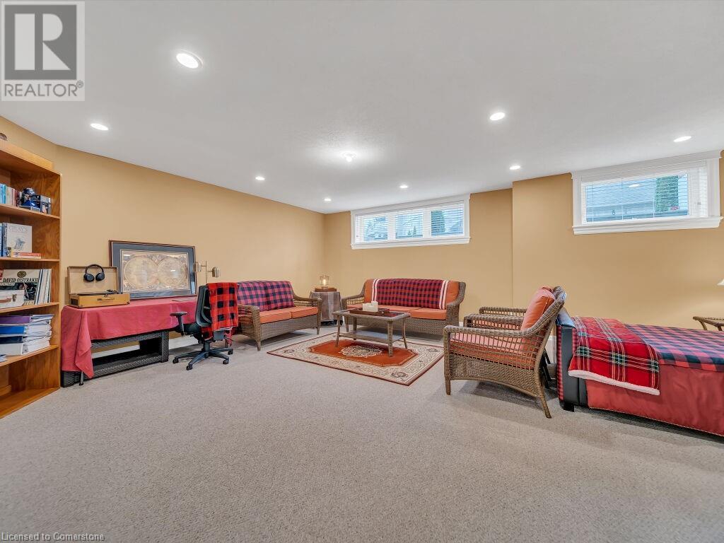 26 Paddock Court, Kitchener, Ontario  N2C 2R4 - Photo 39 - 40667937