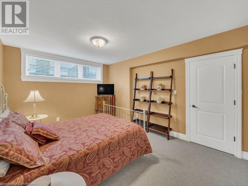 26 Paddock Court, Kitchener, Ontario  N2C 2R4 - Photo 40 - 40667937