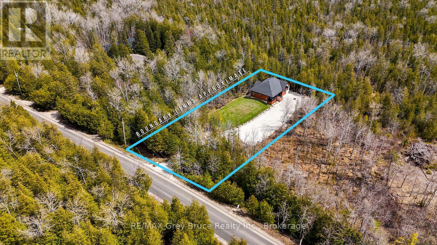 10 Miller Lake Road, Northern Bruce Peninsula, Ontario  N0H 1Z0 - Photo 2 - X11932749