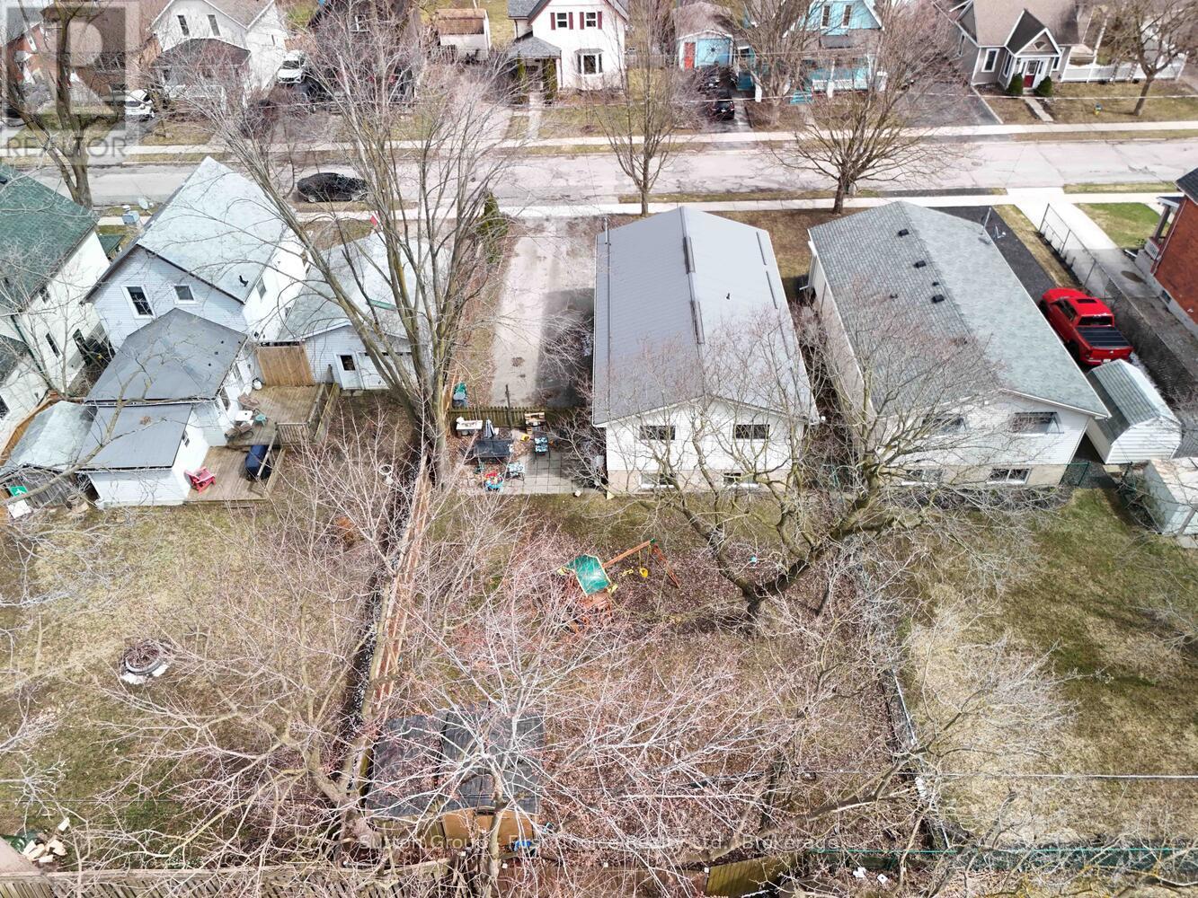 228 Queen Street, Stratford, Ontario  N5A 4P1 - Photo 14 - X11932770