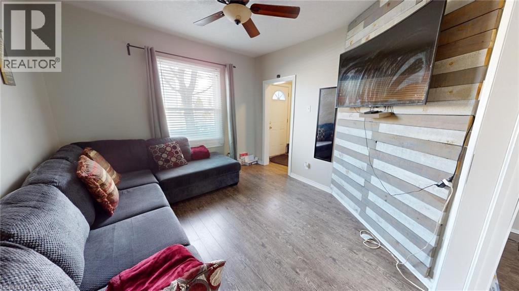 22 Emilie Street, Brantford, Ontario  N3S 1S4 - Photo 2 - 40693741