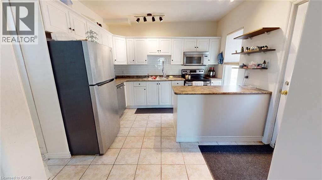 22 Emilie Street, Brantford, Ontario  N3S 1S4 - Photo 4 - 40693741