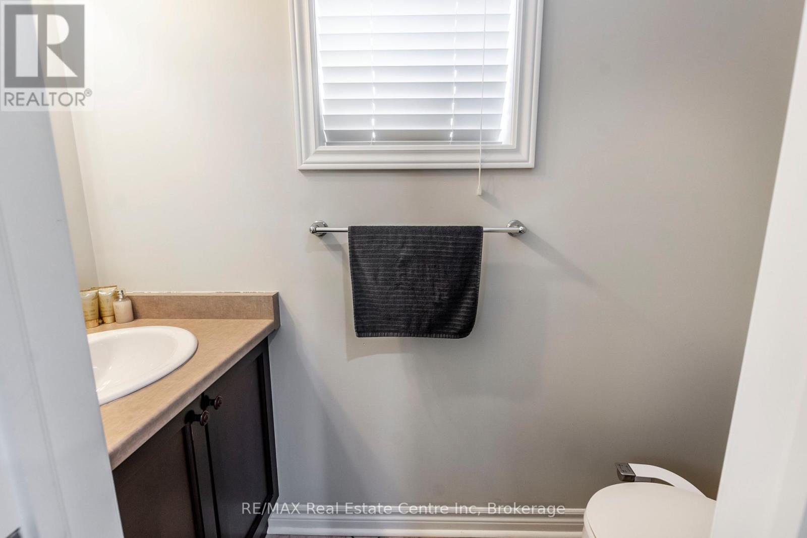 78 Laughland Lane, Guelph, Ontario  N1C 0C6 - Photo 9 - X11944762