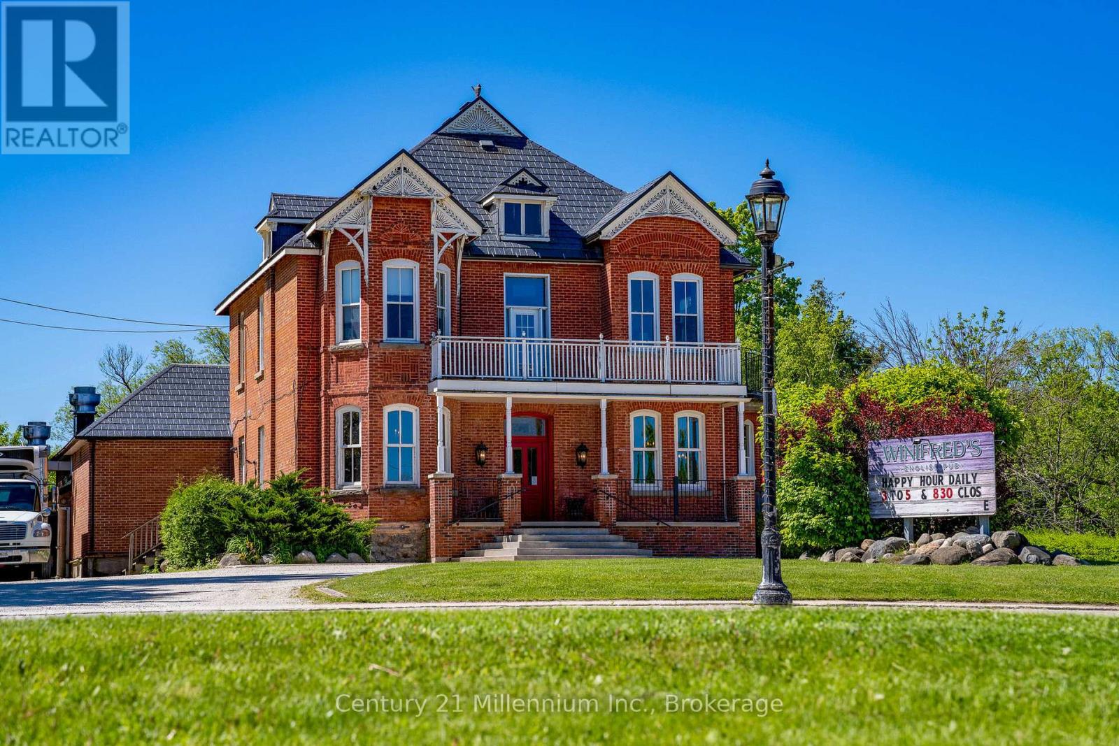 27 Bridge Street, Blue Mountains, Ontario  N0H 2P0 - Photo 1 - X11945740
