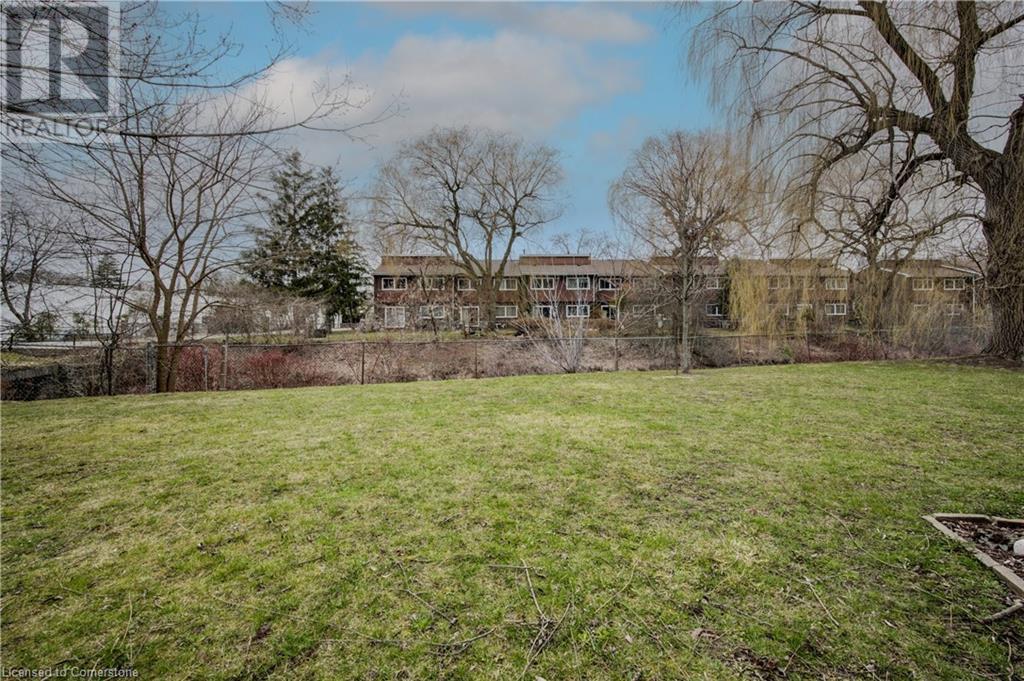 121 University Avenue E Unit# 43, Waterloo, Ontario  N2J 4J1 - Photo 34 - 40684699