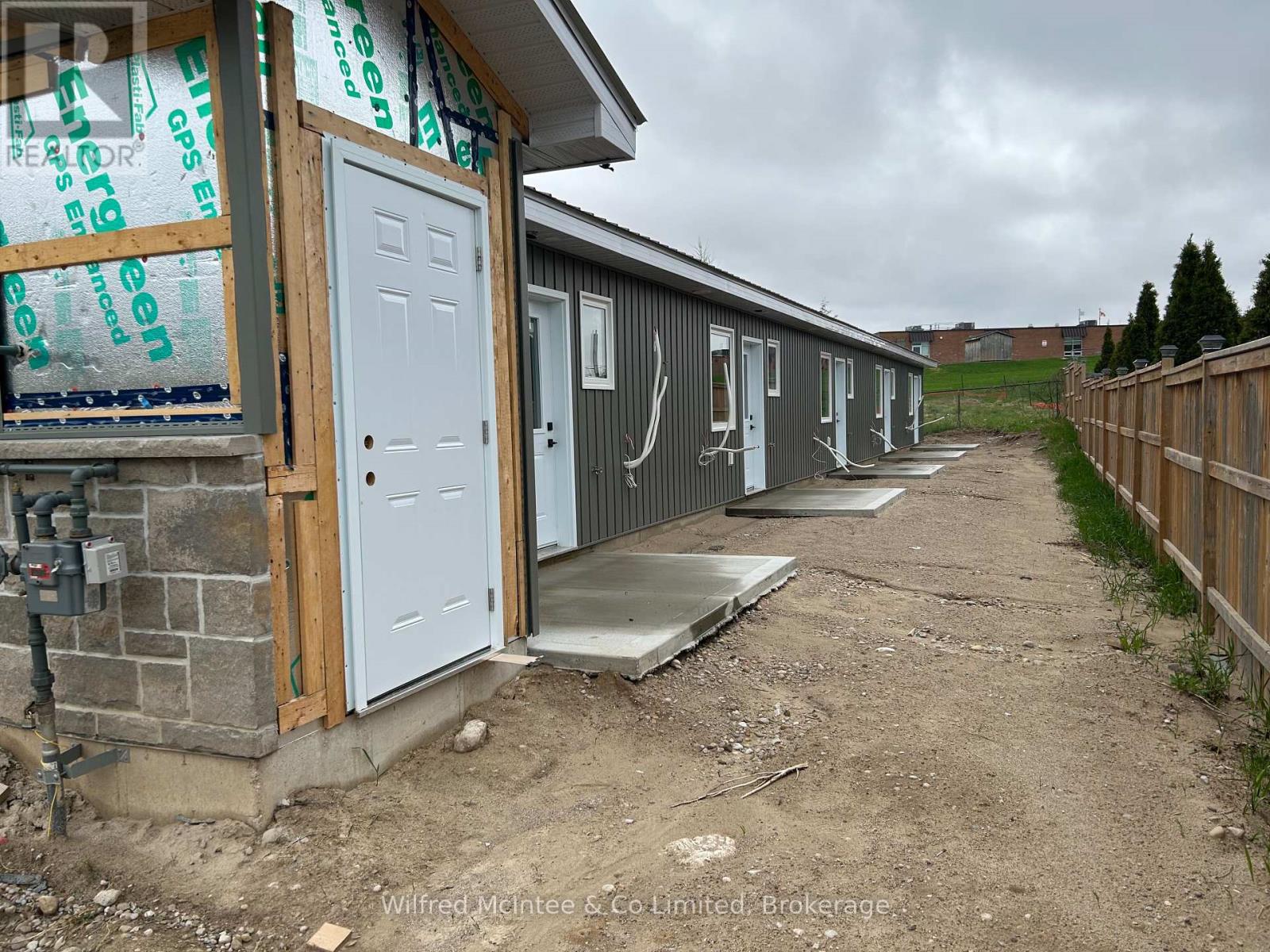 Unit 1 - 187 Balaklava Street, Arran-Elderslie, Ontario  N0G 2N0 - Photo 3 - X11949258