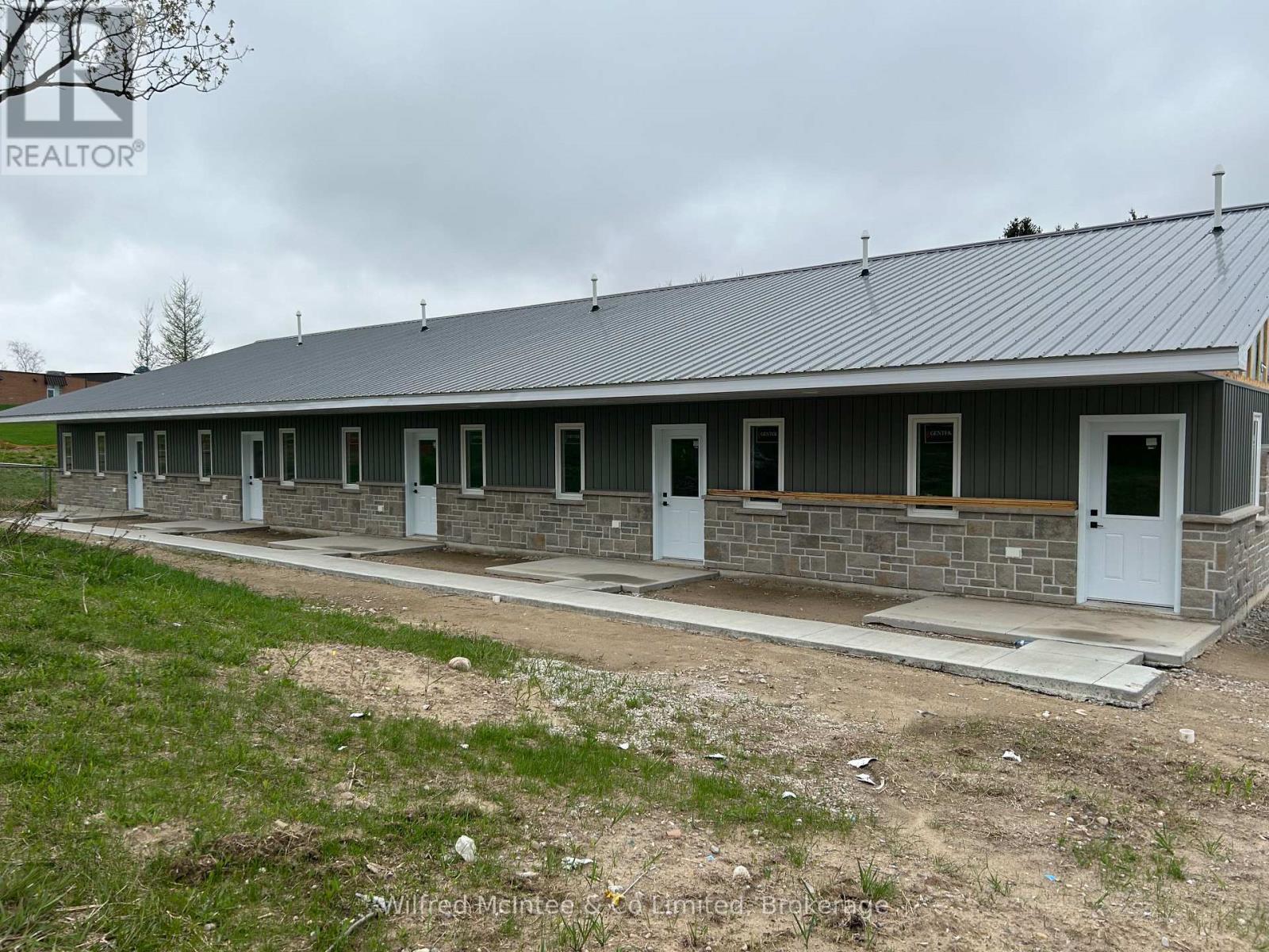 Unit 5 - 187 Balaklava Street, Arran-Elderslie, Ontario  N0G 2N0 - Photo 1 - X11949266