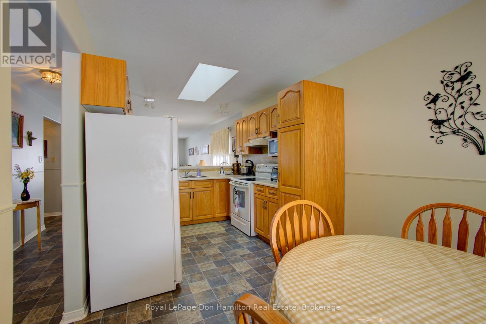 101 Meadowview Lane S, North Perth, Ontario  N4W 3G8 - Photo 7 - X11949282