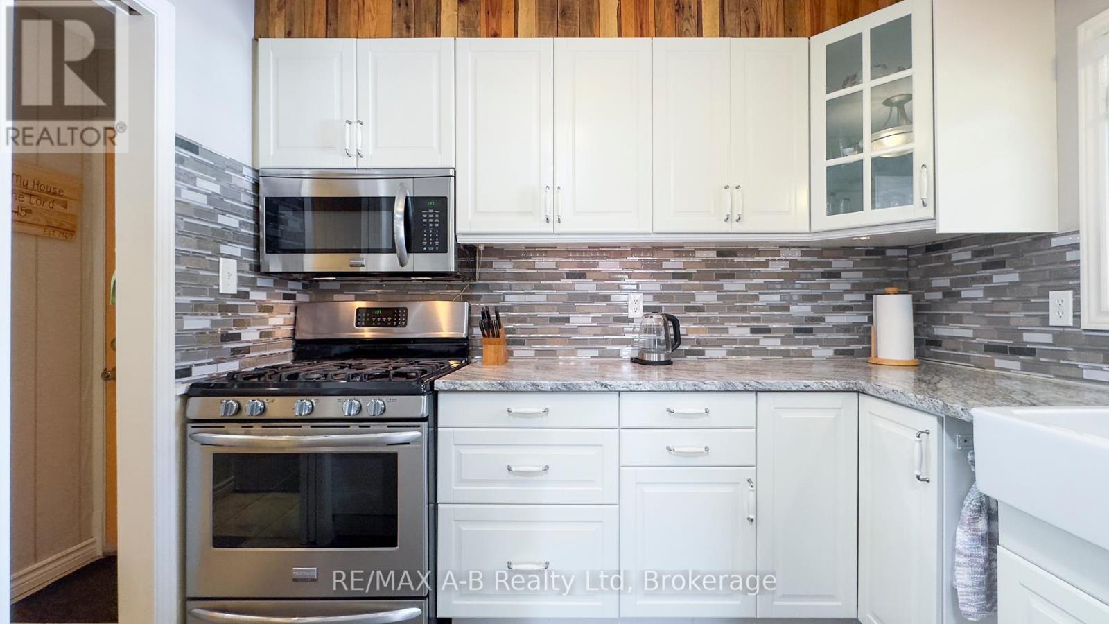 101 Middleton Street, Zorra, Ontario  N0M 2M0 - Photo 8 - X11949401