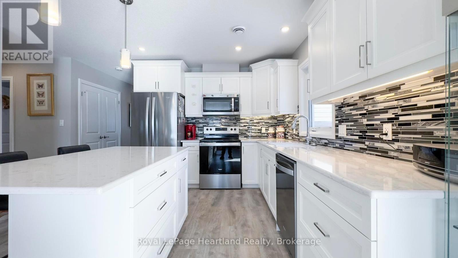 273 Lake Breeze Drive, Ashfield-Colborne-Wawanosh, Ontario  N7A 3Y3 - Photo 10 - X11953007