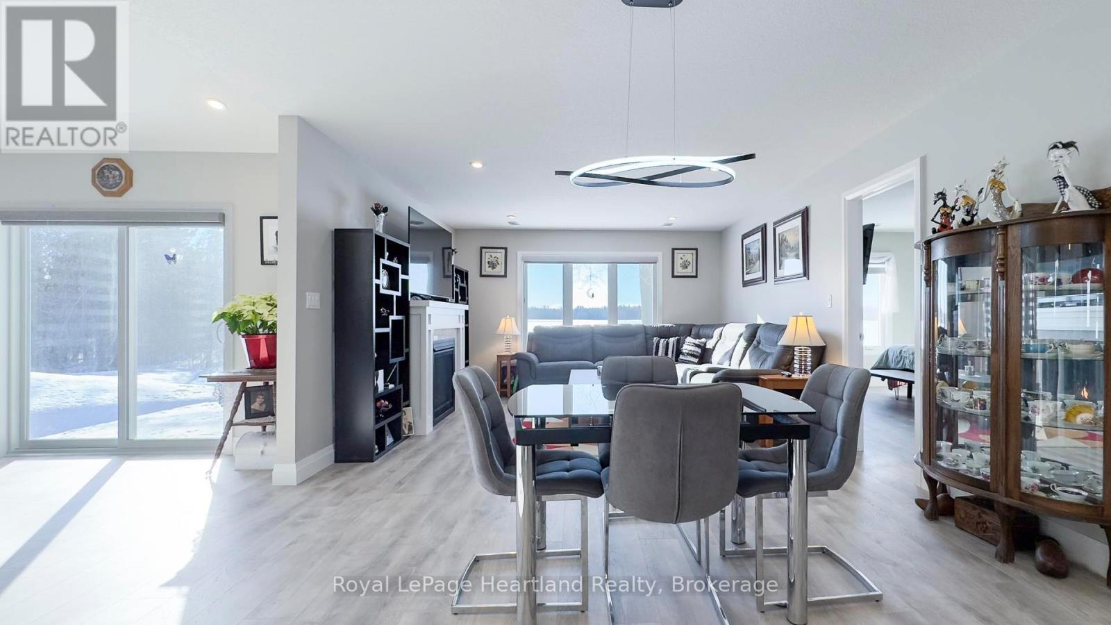 273 Lake Breeze Drive, Ashfield-Colborne-Wawanosh, Ontario  N7A 3Y3 - Photo 14 - X11953007