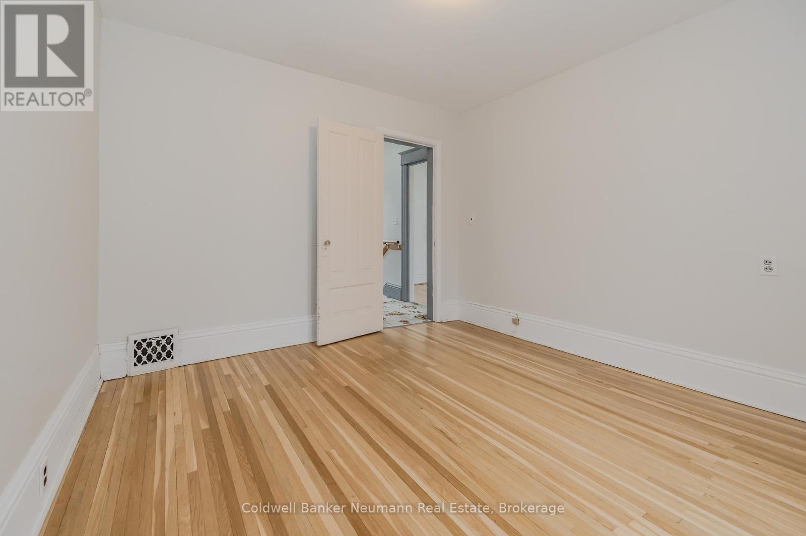 73 Terrace Hill Street, Brantford, Ontario  N3R 1G2 - Photo 18 - X11954606