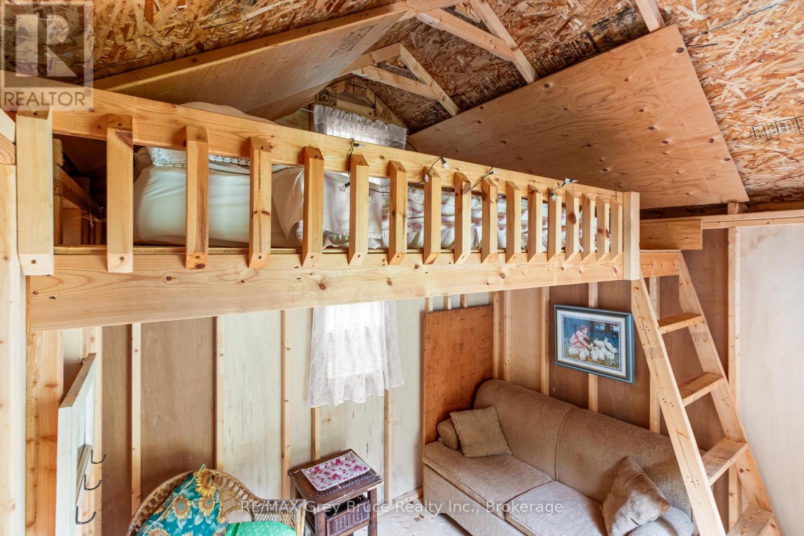 6726 Highway 6, Northern Bruce Peninsula, Ontario  N0H 2R0 - Photo 33 - X11955886
