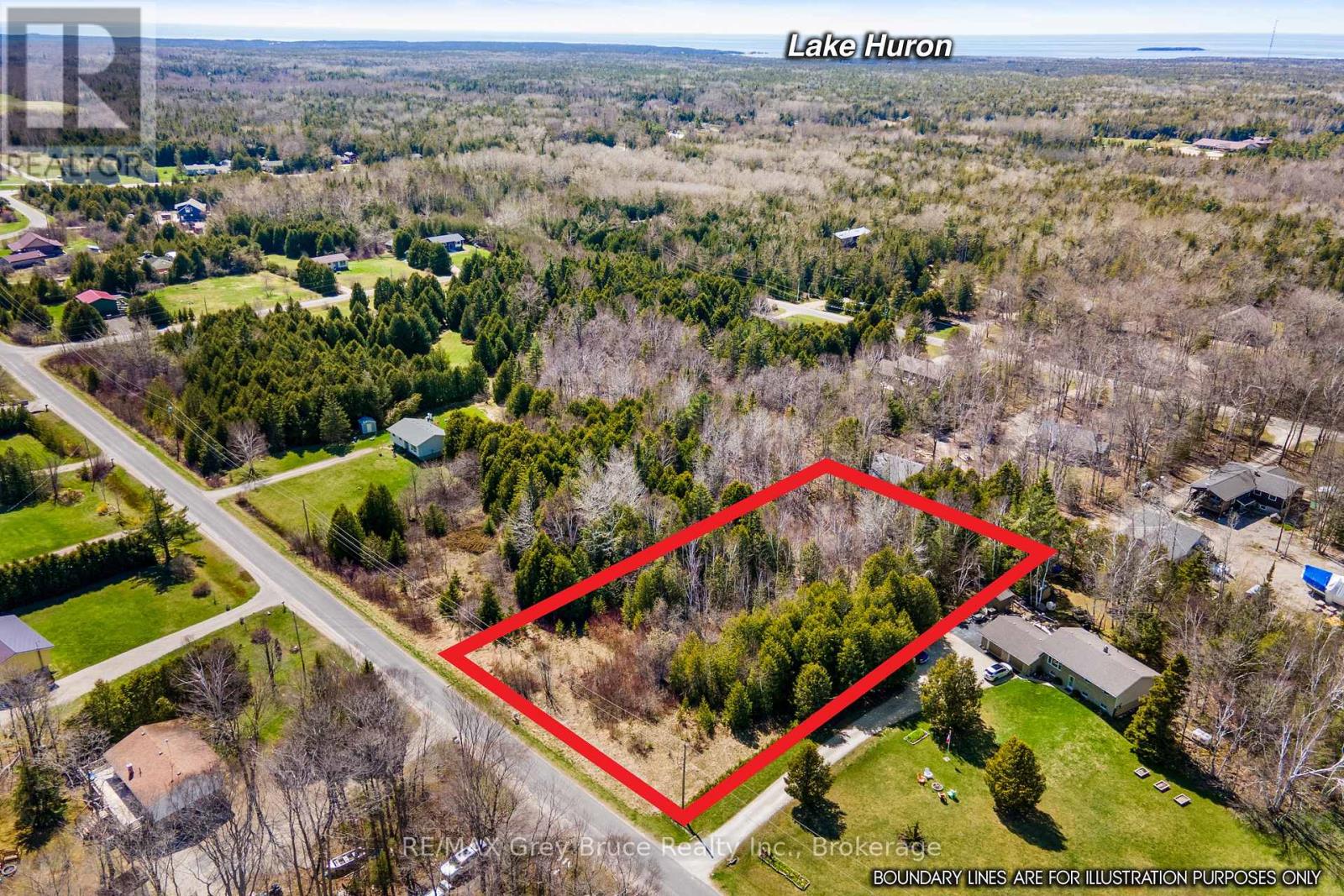57 Maple Golf Crescent, Northern Bruce Peninsula, Ontario  N0H 2R0 - Photo 19 - X11956564