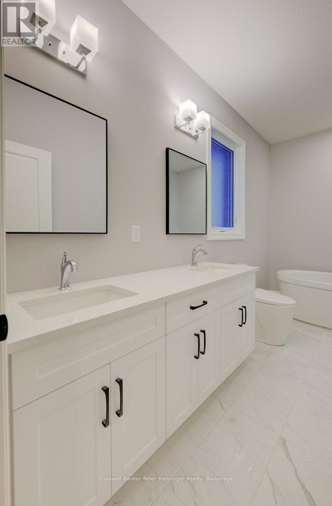 705 Hollinger Drive, North Perth, Ontario  N4W 3V2 - Photo 16 - X11958347