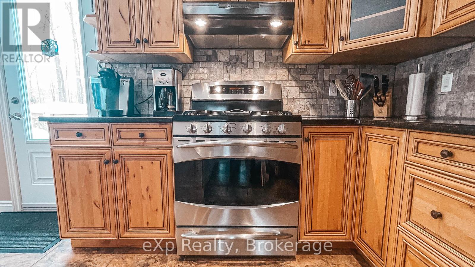 98 Birch Street, South Bruce Peninsula, Ontario  N0H 2G0 - Photo 11 - X11970013