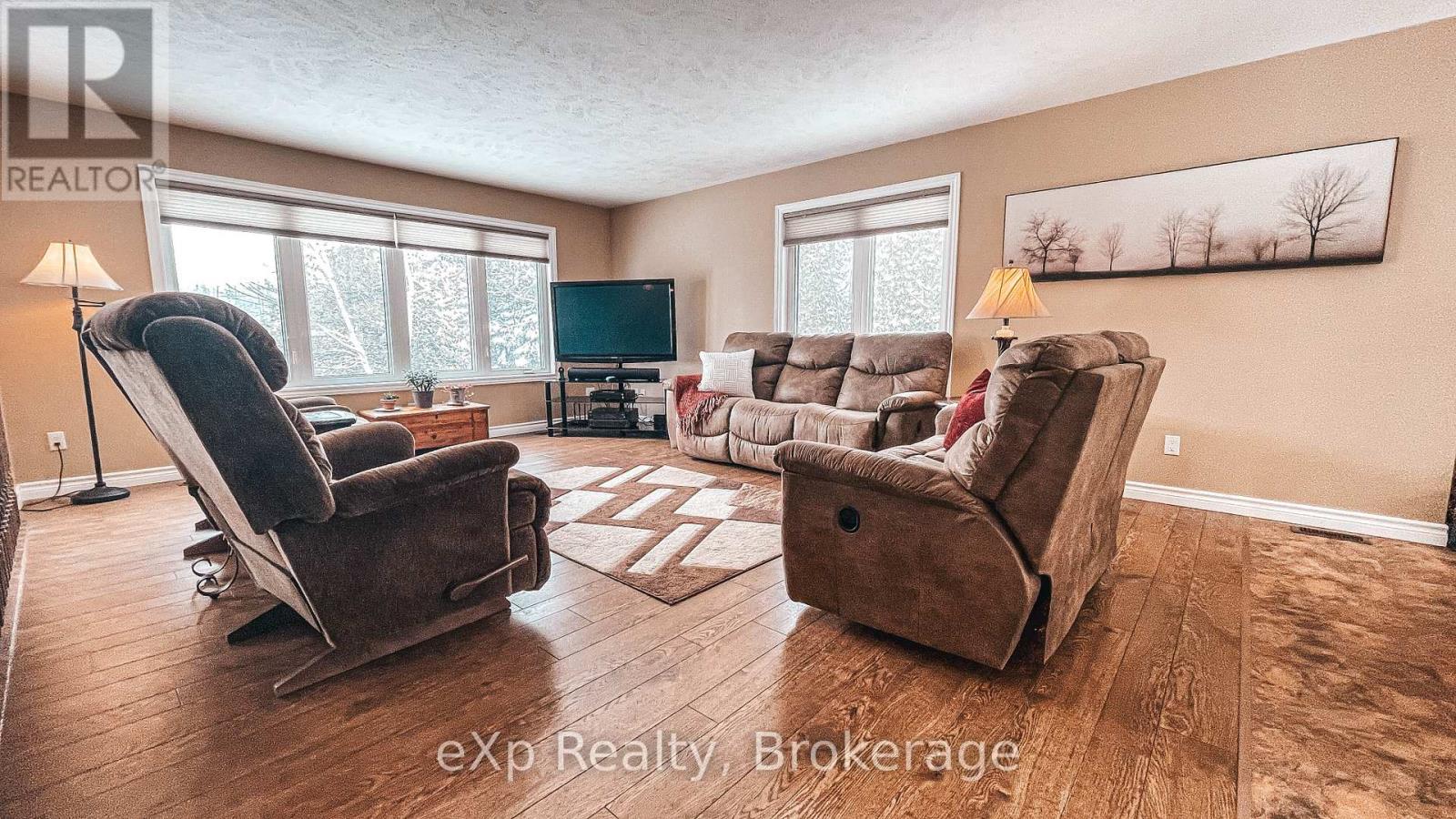 98 Birch Street, South Bruce Peninsula, Ontario  N0H 2G0 - Photo 14 - X11970013