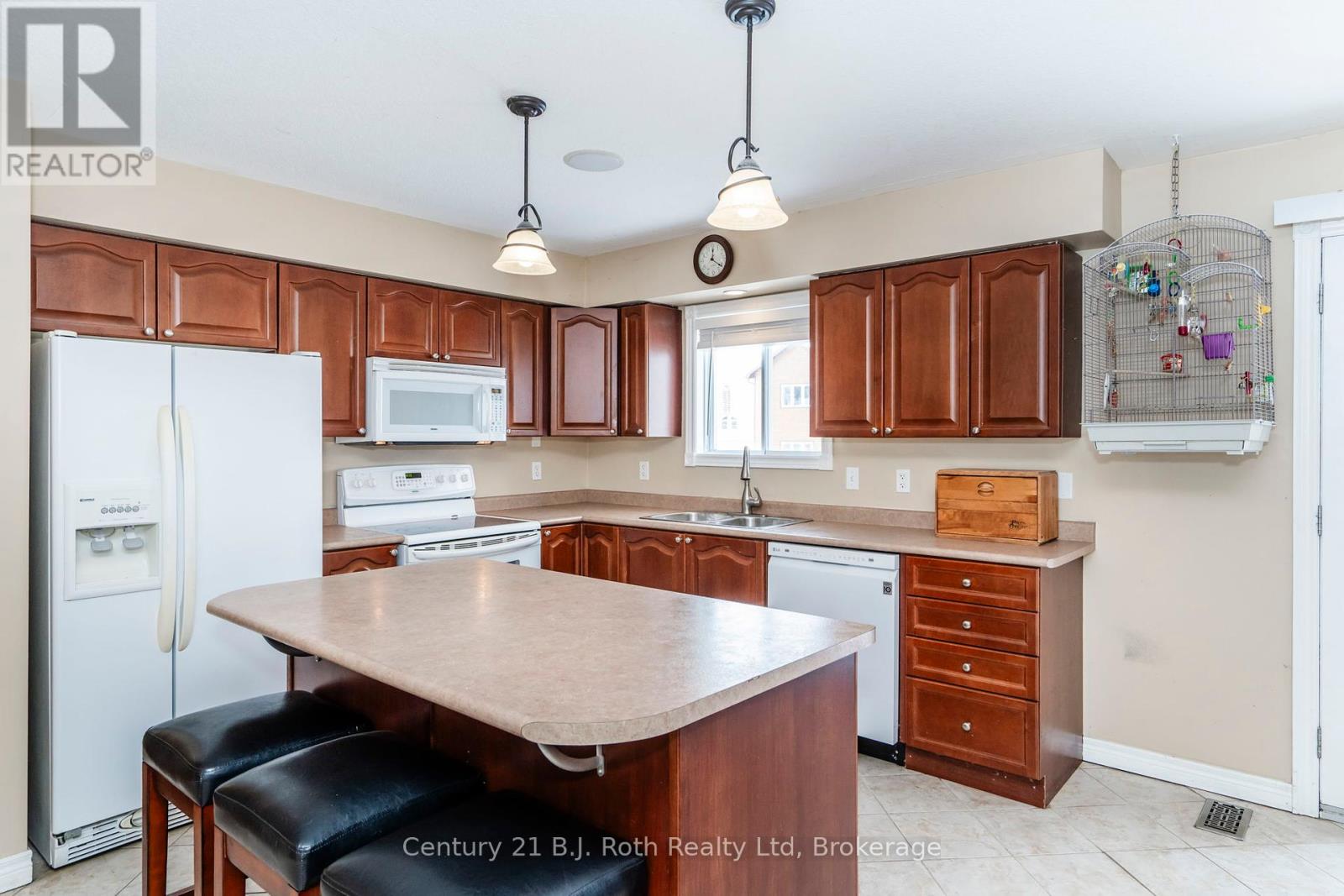 18 Bourgeois Beach Road, Tay, Ontario  L0K 2A0 - Photo 5 - S11970041