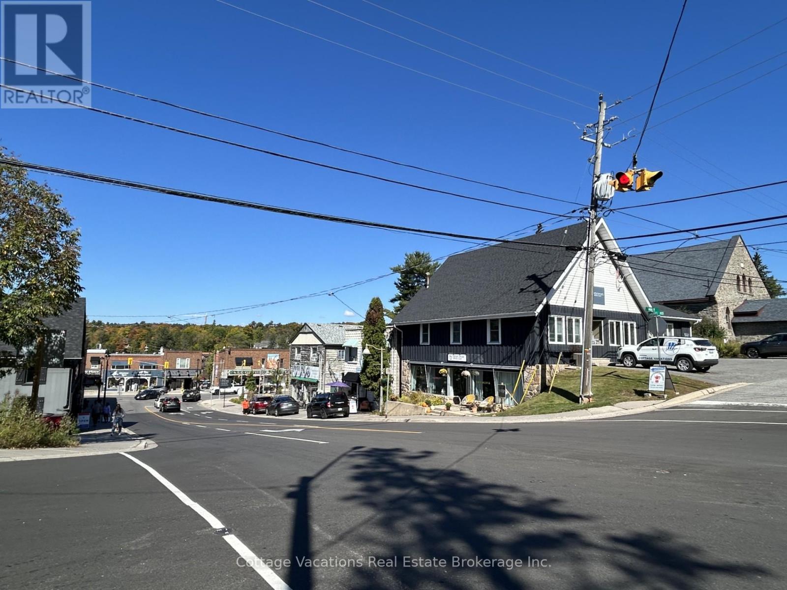 2 - 10 BRUNEL ROAD, Huntsville, Ontario