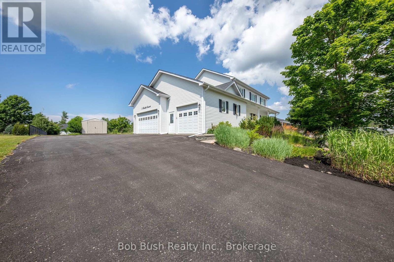 3 Brechin Crescent, Oro-Medonte, Ontario  L0K 1N0 - Photo 2 - S11977038