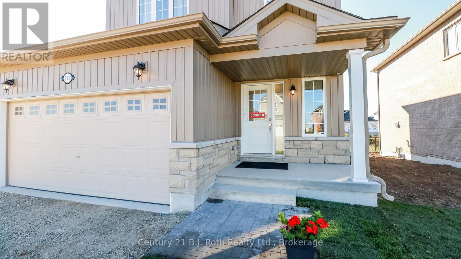 243 Mckenzie Drive, Clearview, Ontario  L0M 1S0 - Photo 2 - S11979748
