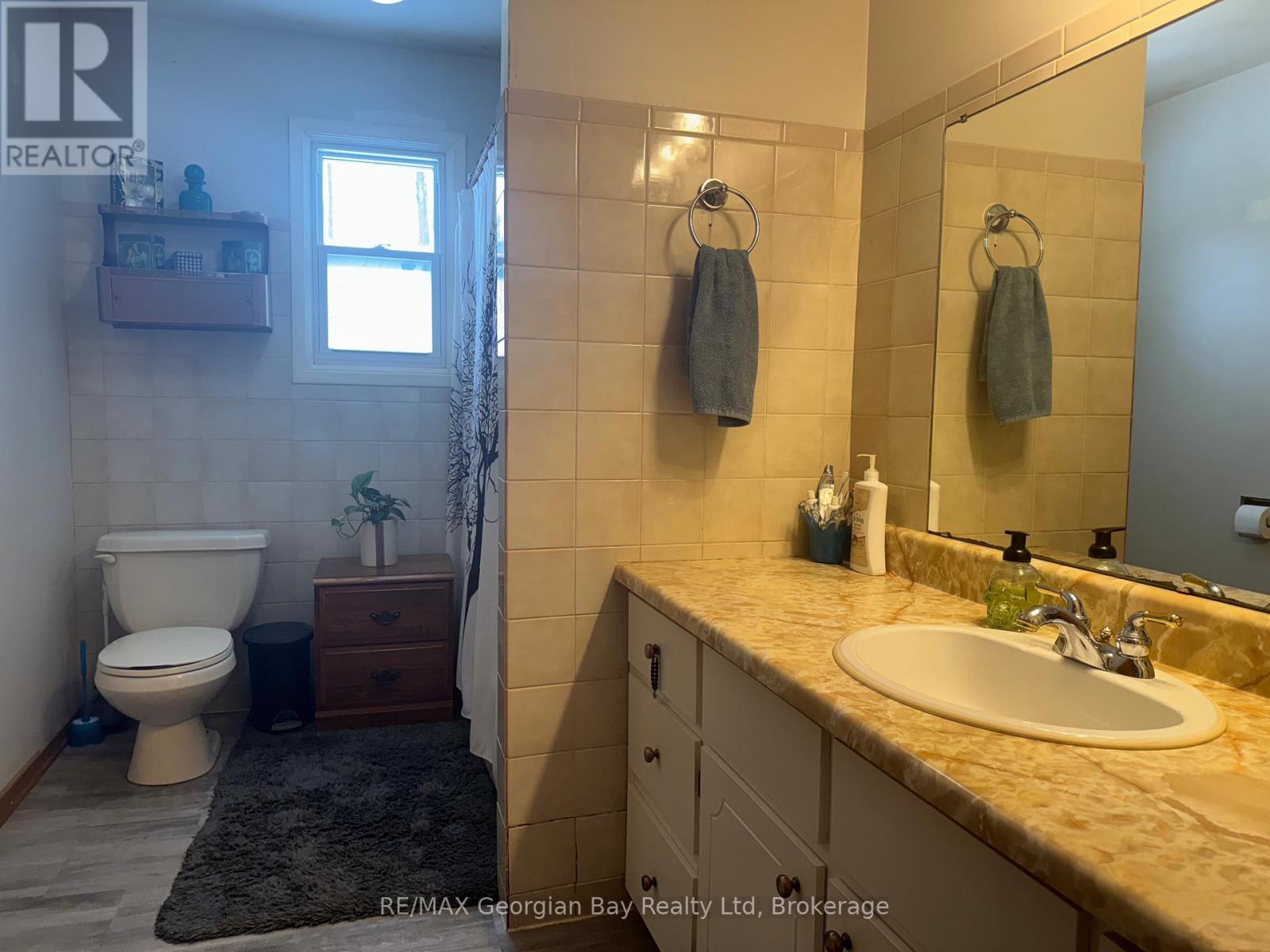 22 Oakwood Avenue, Tiny, Ontario  L9M 0J2 - Photo 13 - S11982014