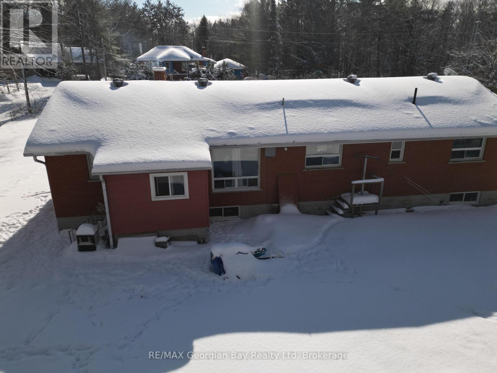 22 Oakwood Avenue, Tiny, Ontario  L9M 0J2 - Photo 3 - S11982014