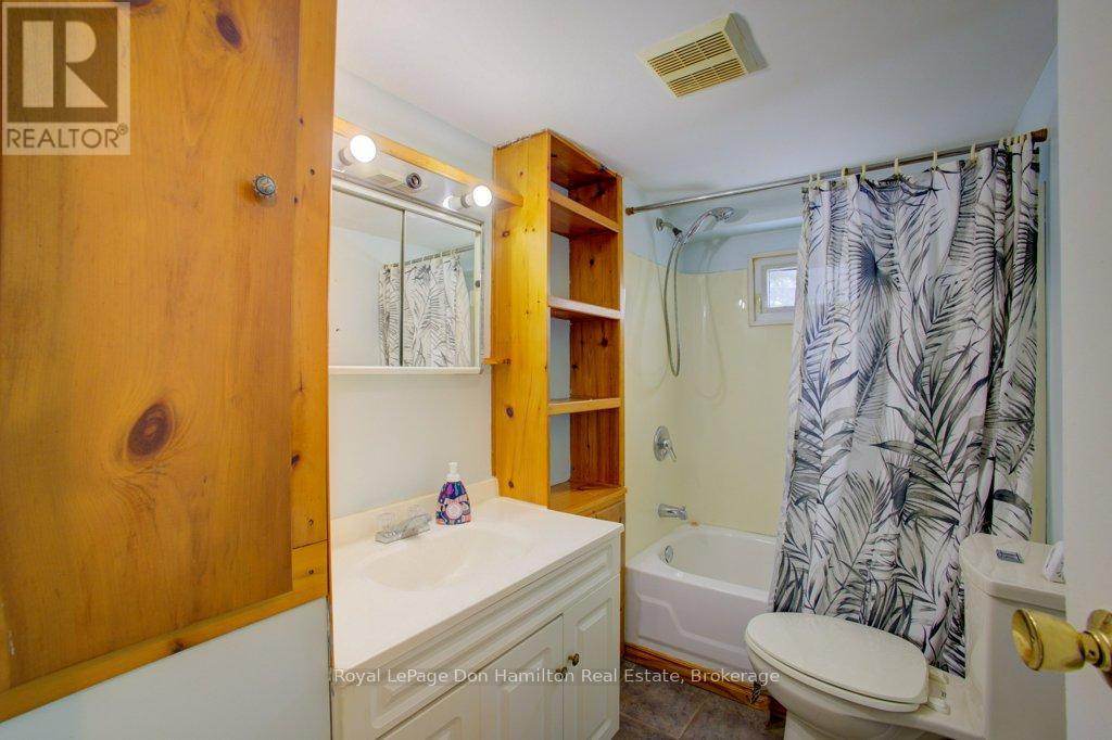 62 Fairview Crescent, North Perth, Ontario  N4W 3G8 - Photo 9 - X11984313
