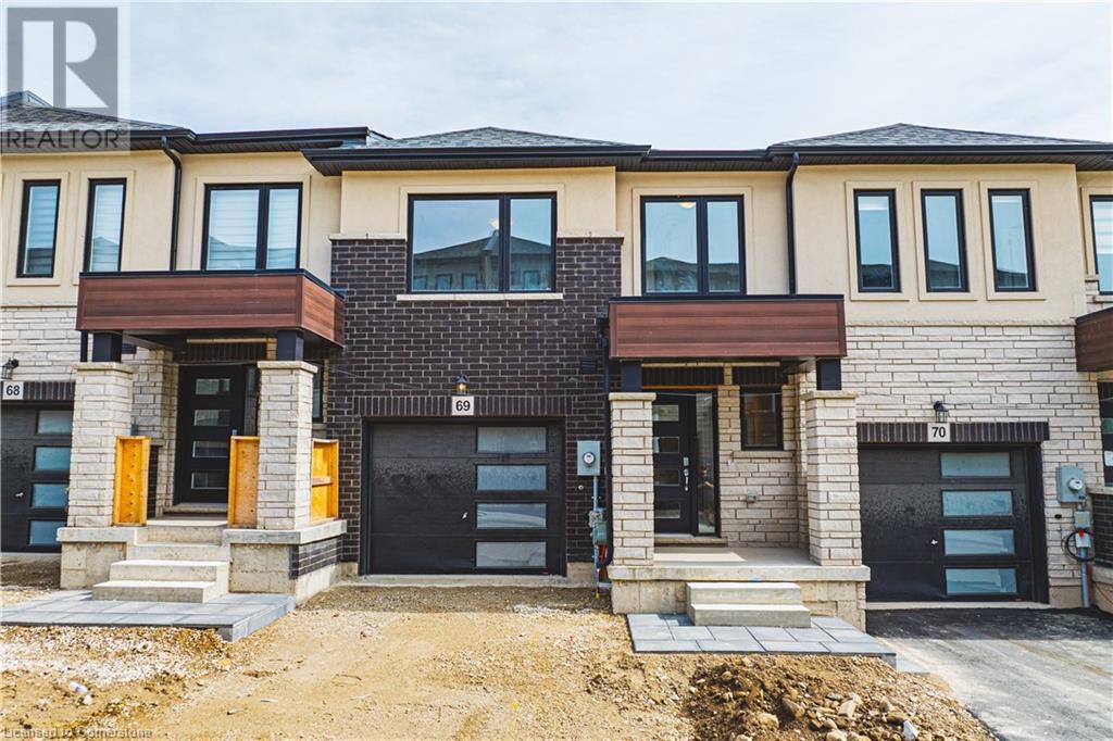 155 Equestrian Way Unit# 69, Cambridge, Ontario  N3E 0E8 - Photo 1 - 40700452