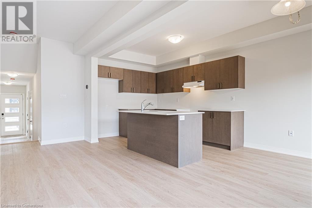 155 Equestrian Way Unit# 69, Cambridge, Ontario  N3E 0E8 - Photo 4 - 40700452